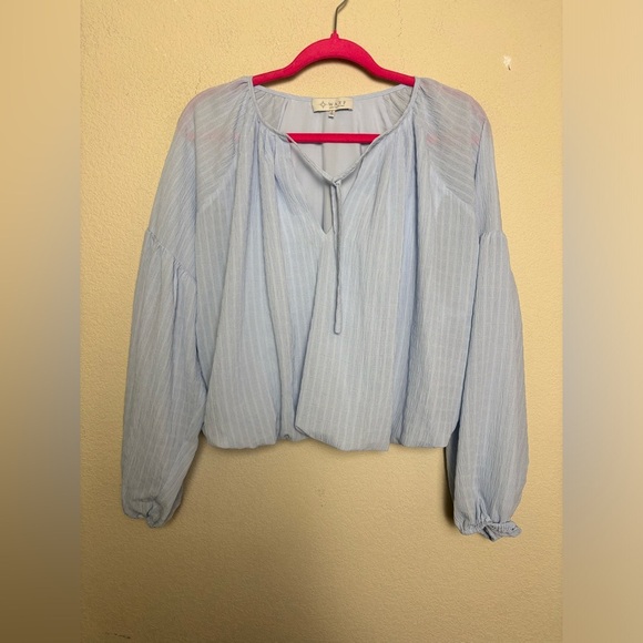 Wayf Pastel Blue Crepe Textured Long Blouson Sleeve Bubble Hem Cropped Blouse L - Picture 8 of 10